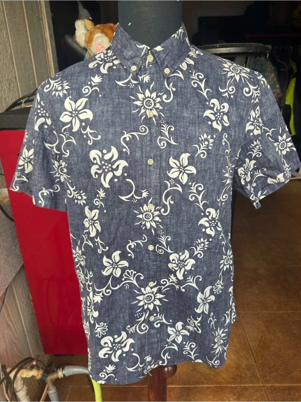 PreOwned Reyn Spooner by Phil Edwards Tailored Fit Full Button Men's Medium